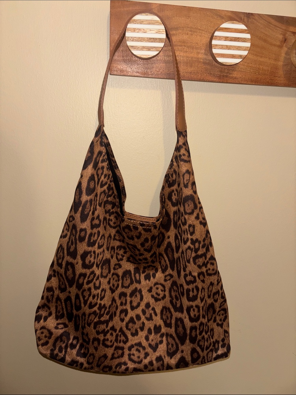 Leopard Print Shoulder Tote Bag in Brown
